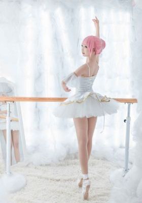 一代女皇艳史79分钟三级